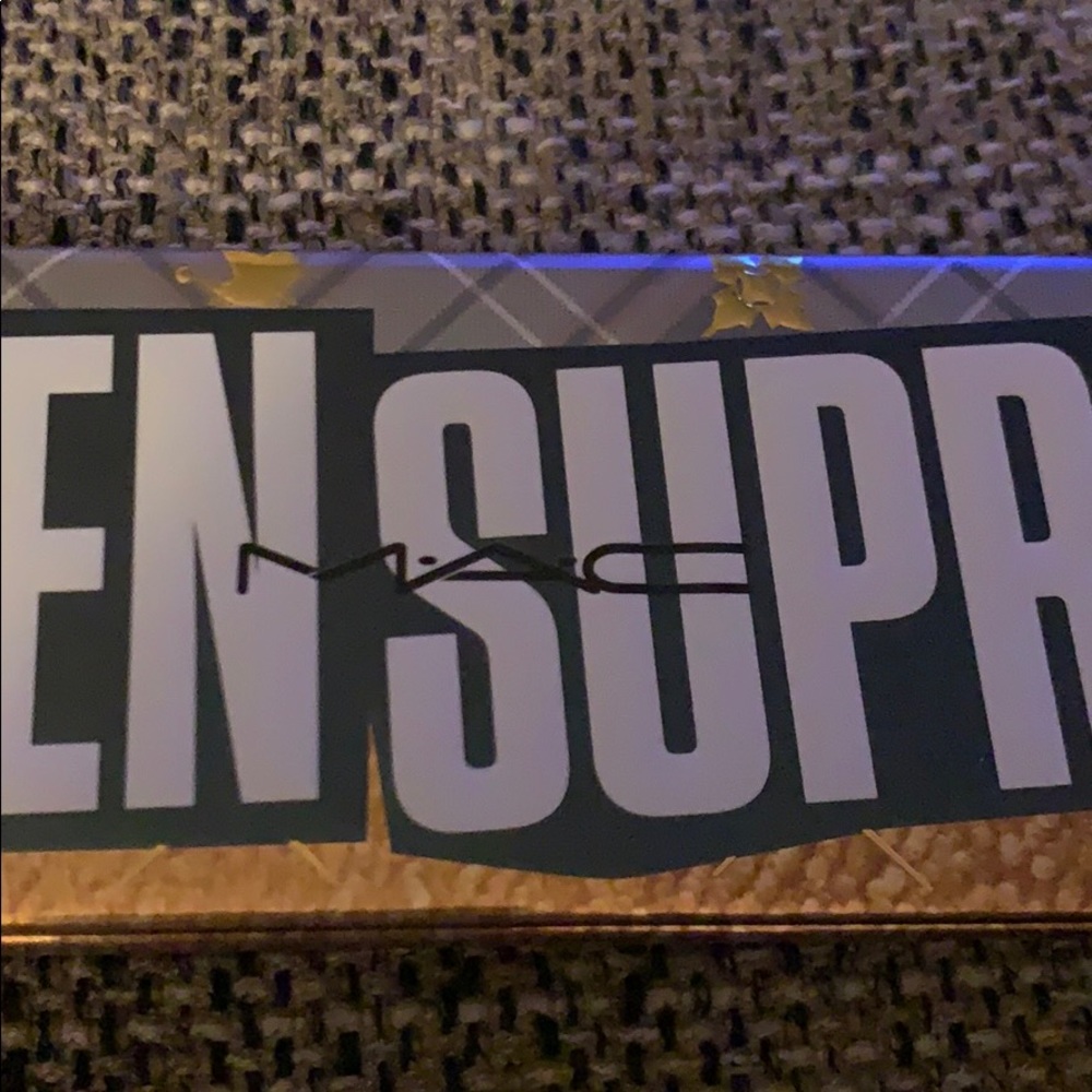 MAC qween supreme eyeshadow highlighter palette - Picture 3 of 8